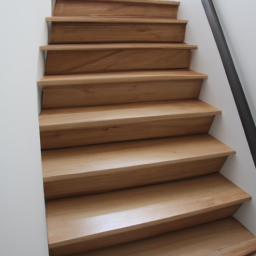 Personnaliser votre Escalier en Bois avec des Détails Sculptés Saint-Pierre-en-Faucigny